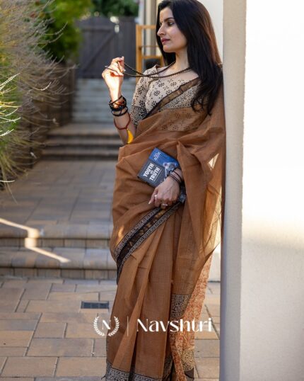 Earthfire - Pure Linen Saree in Rust Tone with Contrast Cream Blouse - Navshtri Family